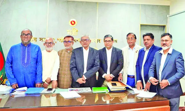 মেয়াদ অনুযায়ী ধাপে ধাপে সিটি করপোরেশন নির্বাচন : মির্জা ফখরুল