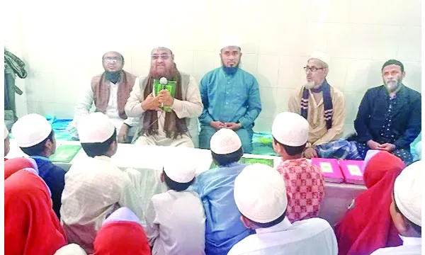 মদিনাতুল উলুম মাদরাসার ছবক প্রদান অনুষ্ঠান
