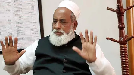 হাজীদের ভোগান্তি দূর করতে বন্ধ করতে হবে দালাল সিস্টেম