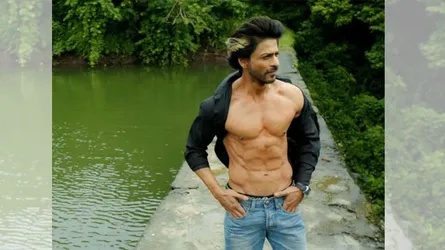 নিজেকে নিয়ে এ কী বললেন শাহরুখ!