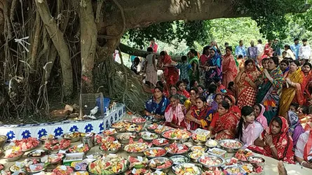 নববধূ থেকে শুরু করে জননী সবার কোলাহলে মুখর বউমেলা