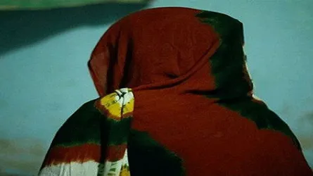 প্রেমিকার চুল কেটে সিগারেটের ছ্যাকা দিলো স্ত্রী, শ্যালিকা...