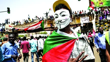 সুদানে বিক্ষোভ অব্যাহত বশিরের দুই ভাই গ্রেফতার