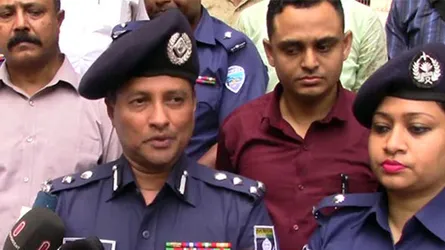 নুসরাত হত্যাকাণ্ডে স্থানীয় রাজনীতি জড়িত : ডিআইজি রুহুল আমিন