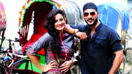 নার্স অপর্ণার  প্রেমে খুনি  সজল