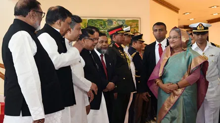 ব্রুনেইয়ের পথে প্রধানমন্ত্রী
