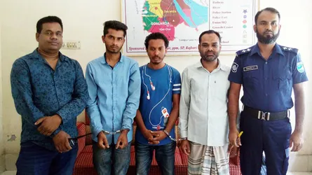 রাজবাড়ীতে বিকাশ প্রতারক চক্রের ৩ সদস্য গ্রেফতার