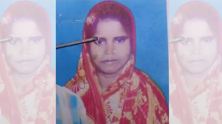 গভীর রাতে স্বামীর ছুরিকাঘাতে স্ত্রী খুন