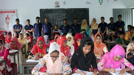 ‘জ্ঞানের পাঠশালা’ ছড়িয়ে দিচ্ছে জ্ঞানের আলো