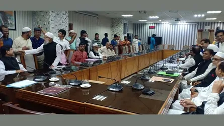 শপথ নিলেন কিশোরগঞ্জের ১০ উপজেলা চেয়ারম্যান
