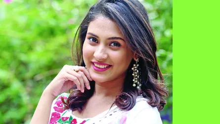 সামার কেয়ার : রঙের ঝলক