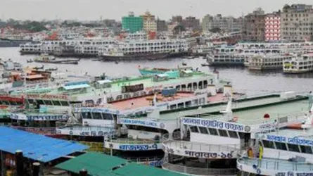 জলোচ্ছ্বাসের আশঙ্কা : সারা দেশে নৌযান চলাচল বন্ধ