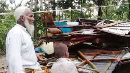 নোয়াখালীতে শিশু নিহত, আহত ৩০ : ২ শতাধিক ঘরবাড়ি বিধ্বস্ত