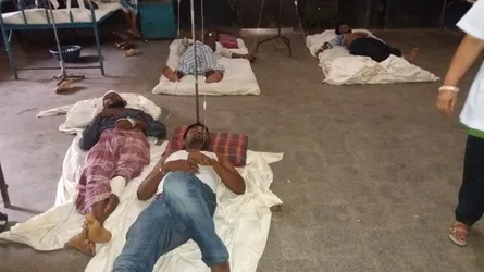 রাজবাড়ীতে বাস-ট্রাক মুখোমুখি সংঘর্ষ : নিহত ৪, আহত ১৭
