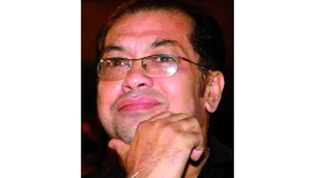 সুরের ঐশ্বর্য রেখে চলে গেলেন বরেণ্য শিল্পী সুবীর নন্দী