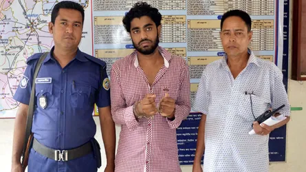 স্বেচ্ছায় মেয়ে পালালেও অপহরণ মামলায় যুবক আটক!