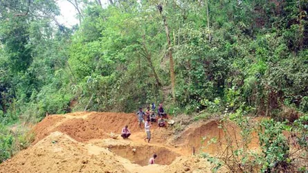 পক্ষে মন্ত্রী, বিপক্ষে প্রাণী বিশেষজ্ঞরা