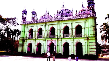 সুনামগঞ্জের পাগলা বড় মসজিদ পর্যটনের সম্ভাবনা