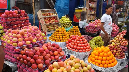 অস্থির ফলের বাজার