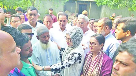 নিহতের পরিবারের পাশে বিএনপি নেত্রী আফরোজা আব্বাস