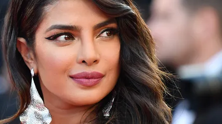 কানে রকেট ম্যানের স্ক্রিনিংয়ে প্রিয়াঙ্কা
