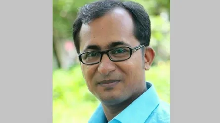 সাংবাদিক শুনেই ক্ষেপে উঠলেন এএসআই প্রদীপ