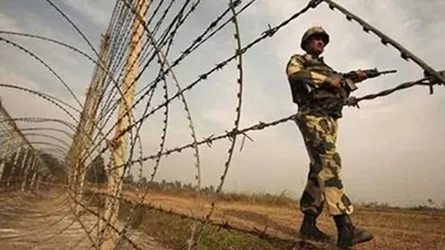 এক বাংলাদেশীকে ধরে নিয়ে গেছে বিএসএফ