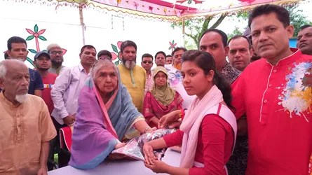 খাদ্যে স্বয়ংসম্পূর্ণতা অর্জন শেখ হাসিনার সাফল্য : মতিয়া চৌধুরী