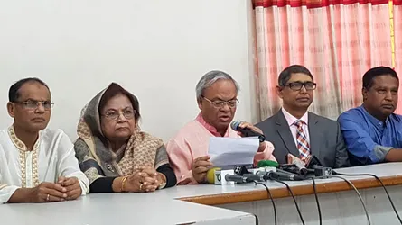 প্রতিহিংসা ও জিঘাংসার জন্যই খালেদা জিয়াকে বন্দী রাখা হয়েছে : রিজভী