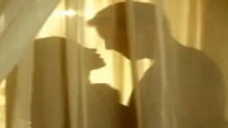 অসম পরকীয়ায় চাচী-ভাতিজার আত্মহত্যা