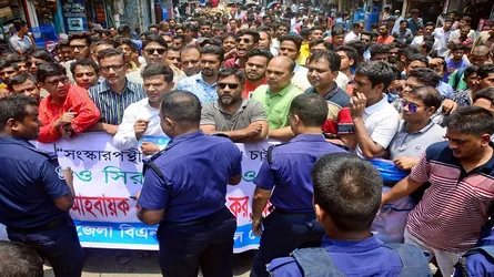 ৭ম দিনের মতো বগুড়া জেলা বিএনপির কার্যালয়ে তালা