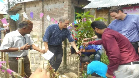 রংপুরে এমজেএসকেএসএর প্রকল্প পরিদর্শনে লন্ডন ও থাইল্যান্ড প্রতিনিধিদল