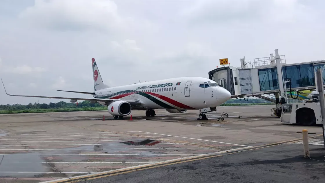 ফ্লাইটে নারী যাত্রীর মৃত্যু, মাসকাটে বাংলাদেশ বিমানের জরুরি অবতরণ