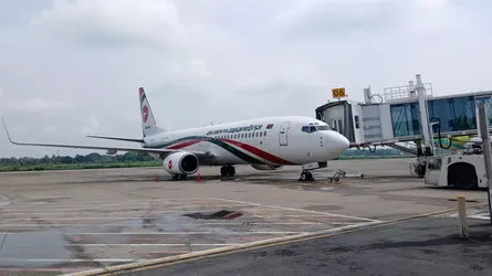 ফ্লাইটে নারী যাত্রীর মৃত্যু, মাসকাটে বাংলাদেশ বিমানের জরুরি অবতরণ