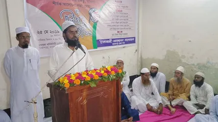 ‘আর করবো না ধান চাষ-দেখি তোরা কি খাস !’