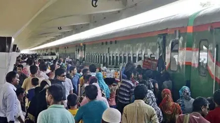 ট্রেনের অগ্রিম টিকিট : কাউন্টারে শেষ, অ্যাপে অবিক্রীত