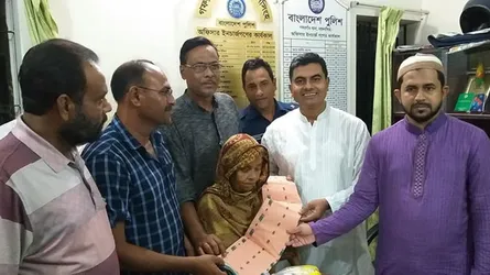 ক্ষমা চেয়ে বৃদ্ধা মায়ের ভরণপোষণের দায়িত্ব নিলেন ৩ ছেলে