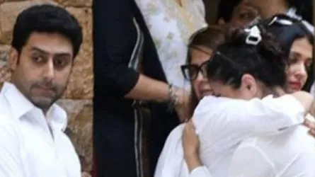 শ্বশুরের জন্য কাজলের কান্নার ভিডিও ভাইরাল