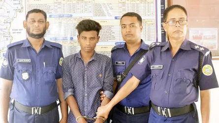 স্কুলছাত্রী ধর্ষণ চেষ্টার অভিযোগে বখাটে গ্রেফতার