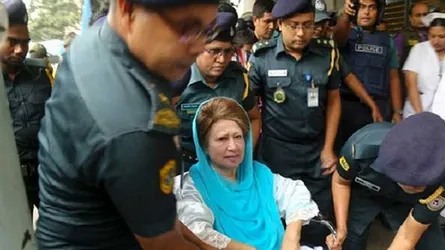 খালেদা জিয়া সুস্থ আছেন, রোজা রাখছেন : বিএসএমএমইউ পরিচালক