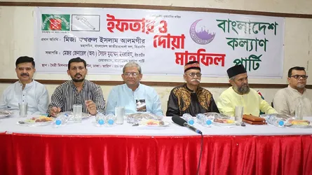 বর্তমান সরকারকে আমরা বৈধ মনে করি না : মির্জা ফখরুল‘
