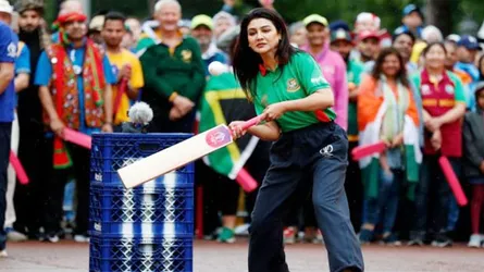 বিশ্বকাপে আমেজ ধরে রেখেছে দক্ষিণ এশীয়রা
