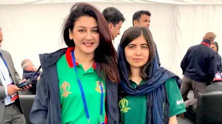 পাকিস্তানের মালালার সাথে জয়া আহসান