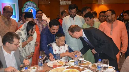 কুটনৈতিকদের সম্মানে জাতীয় পার্টির ইফতার