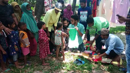 সোনারগাঁওয়ে বেতনের টাকা বাঁচিয়ে ঈদের নতুন জামা বিতরণ