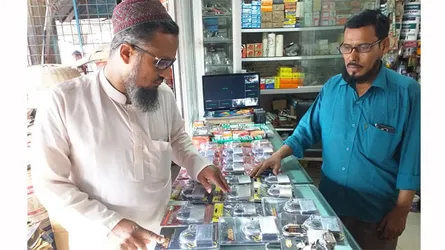 বিক্রি বেড়েছে তালা-চাবির