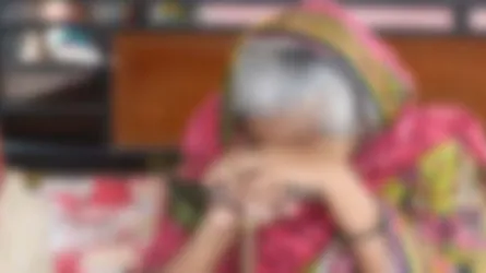 জীবনের পড়ন্ত বেলা : ‘আমার বুকটা চিরিয়া দেখো ভেতরে কত কষ্ট’