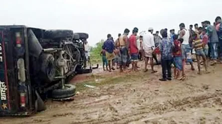 কক্সবাজারে পৃথক সড়ক দুর্ঘটনায় ৩ রোহিঙ্গাসহ ৫ জনের মৃত্যু