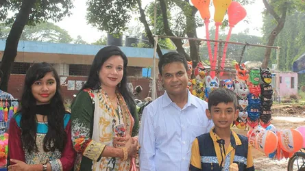 শিশুপার্ক বন্ধ : হতাশ হয়ে ফিরে যাচ্ছেন দর্শনার্থীরা