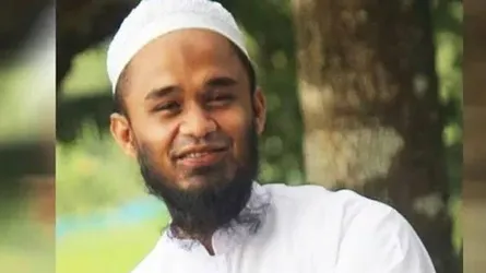 আগুনে দগ্ধ হয়ে মারা যাওয়া তাবলীগ কর্মী রাজনের জানাজায় মানুষের ঢল
